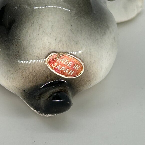 Vintage Kitschy Salt and Pepper Shakers Dog Puppy With Bee On Noses Japan 1950s - Picture 7 of 9